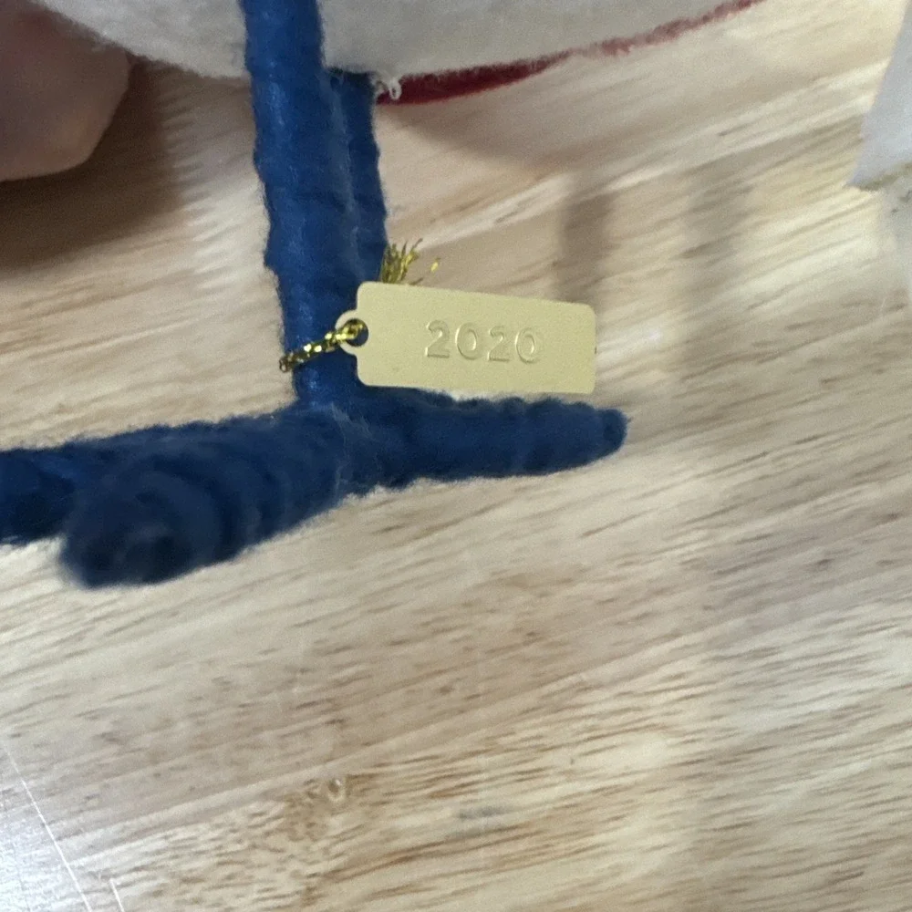 2020 Target Featherly Friends Pere Christmas Bird Scarf Antler Wondershop Spritz